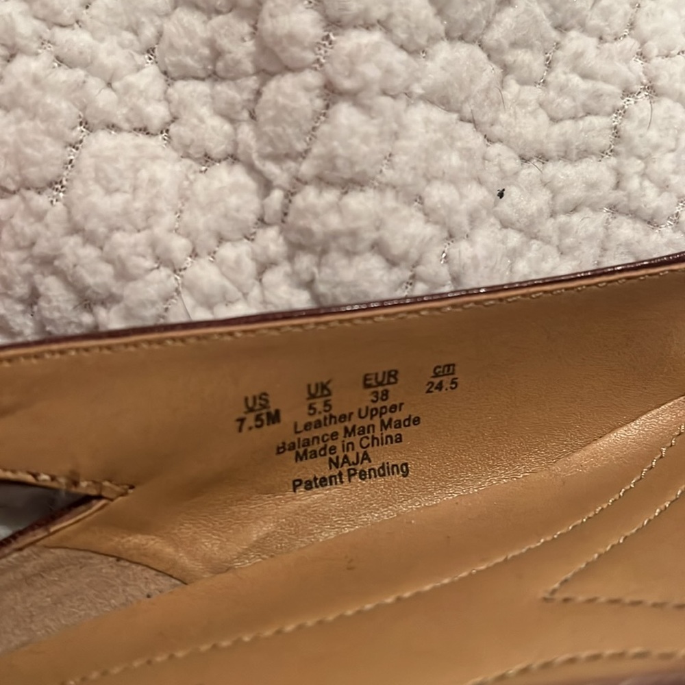 Naturalized N5 Comfort 7 1/2 wedge shoes - Picture 4 of 5